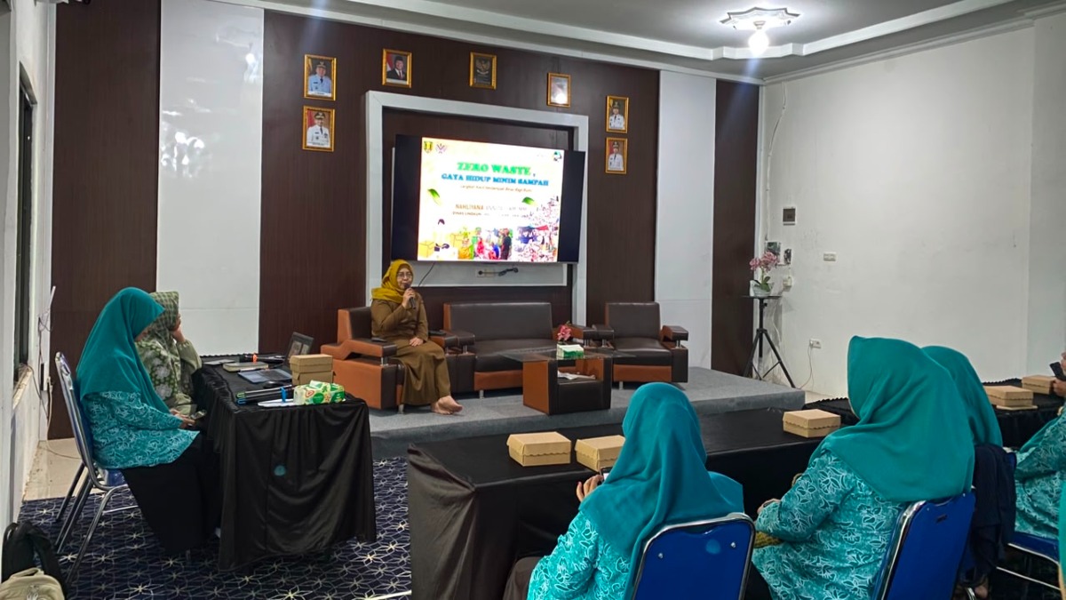 Dorong Lingkungan Bersih dan Bernilai Ekonomi, TP-PKK Desa Murung Karangan Gelar Sosialisasi Bank Sampah "Mapan Berseri"