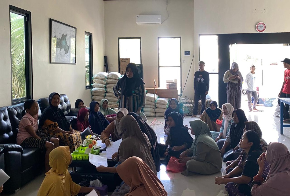 Pemerintah Desa Mangkupum Salurkan Bantuan Beras Daerah (RASDA) kepada Penerima manfaat/KPM