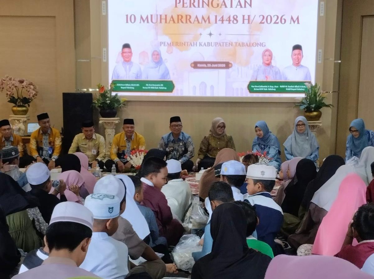 Pemerintah Desa Mangkupum Mendampingi anak yatim untuk menghadiri Kegiatan Berbagi dan Santunan anak Yatim Pada 10 Muharram yang dilaksanakan oleh PEMKAB Tabalong yang dihadiri langsung oleh Bupati Tabalong