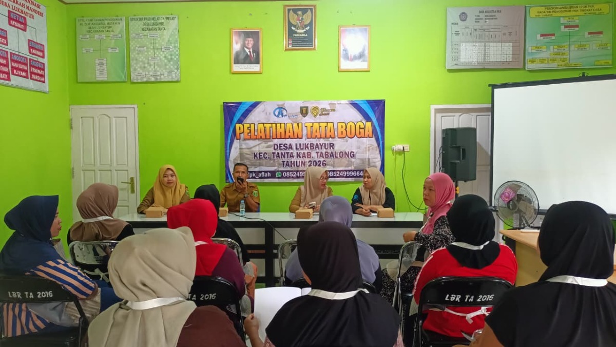 Pelatihan Tata Boga Desa Lukbayur
