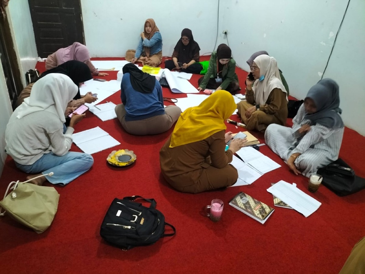 pembinaan kader phbs desa ampukung persiapan lomba phbs
