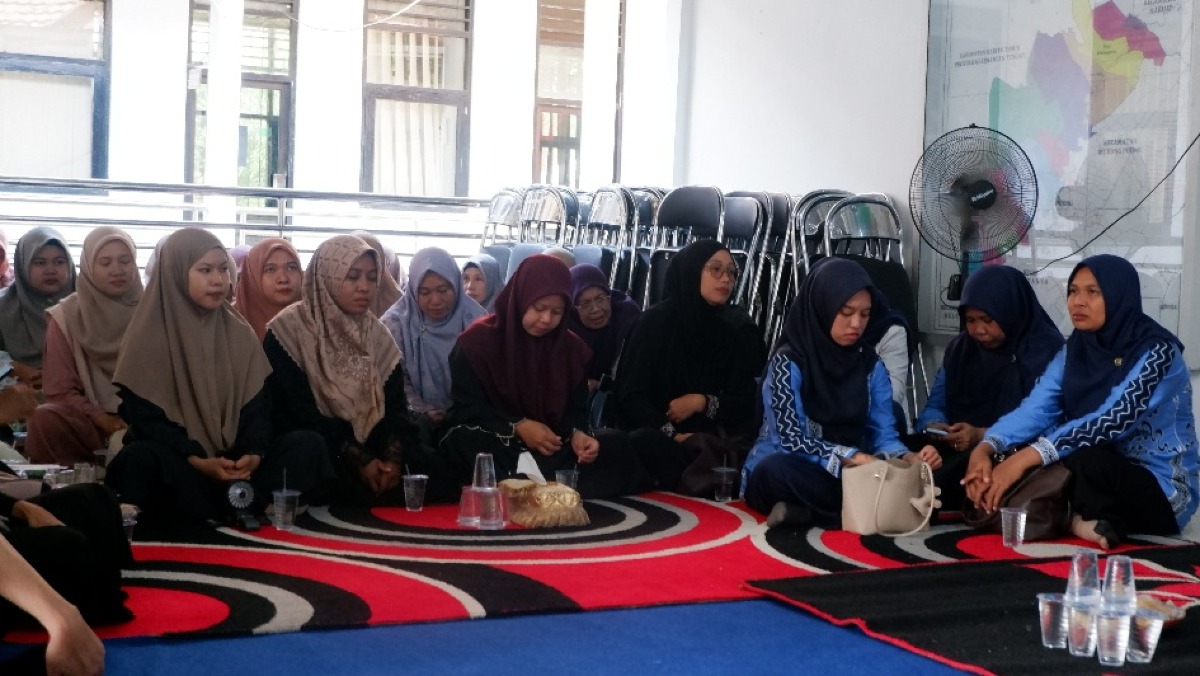 Perkuat Iman dan Kebersamaan, Aparat Desa Kambitin Ikuti Tausiah Agama di Kecamatan Tanjung.