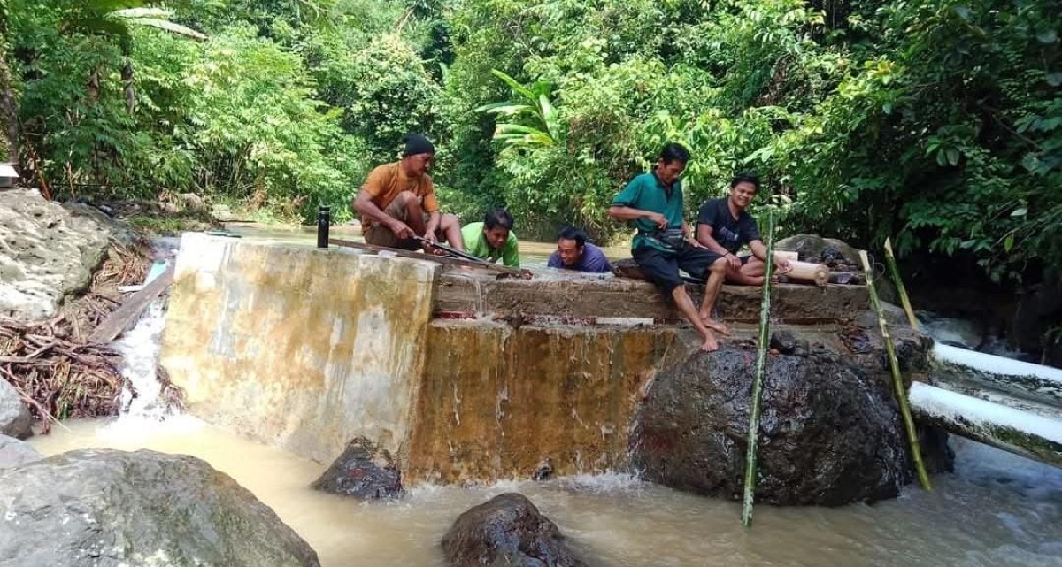 Gototng Royong PAM Desa Nalui