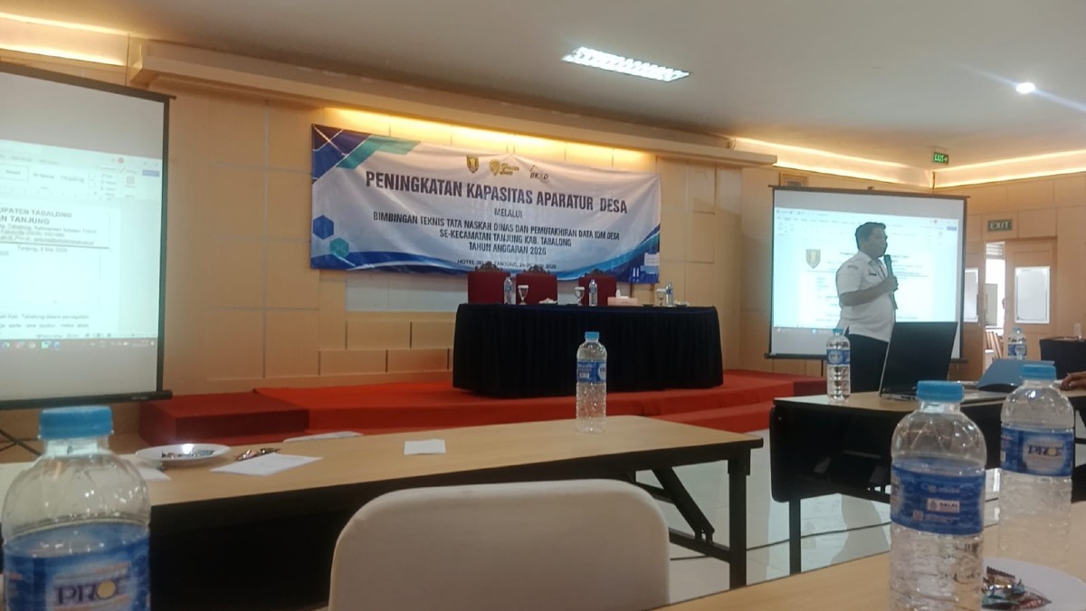 Dari Tertib Administrasi ke Data Akurat: Aparatur Desa se-Kecamatan Tanjung Lanjutkan Pemutakhiran Data IDM Desa Hari Kedua