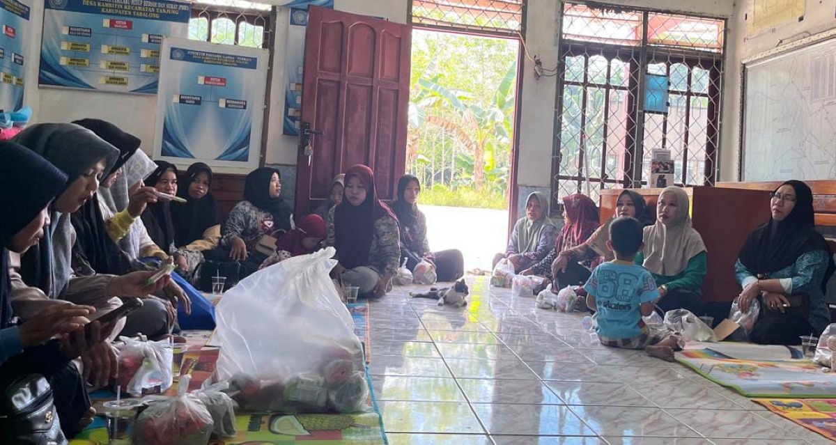 TP PKK Desa Kambitin Gelar Pertemuan Rutin Bulanan di Balai Desa