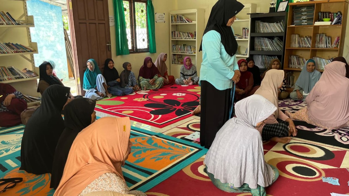 Tingkatkan Kesejahteraan KPM, Pertemuan PKH Desa Kambitin Diwarnai Pemeriksaan Kesehatan Bersama Puskesmas Hikun