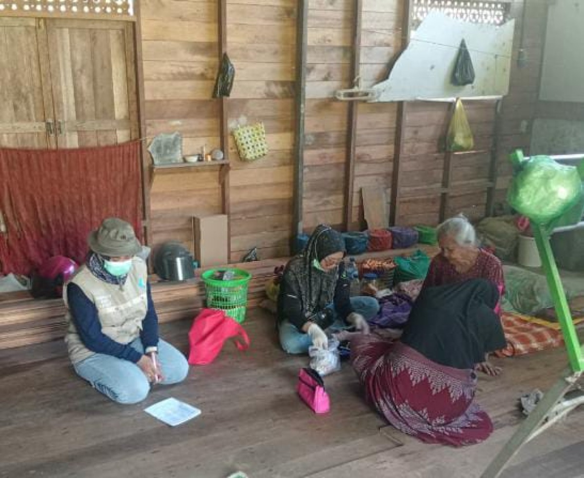 Tingkatkan Pelayanan Kesehatan, Puskesmas Hikun dan Kader Desa Kambitin Gelar Homecare Lanjutan