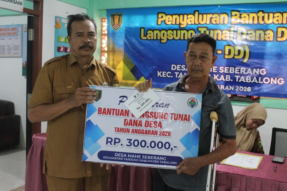 Penyaluran BLT Desa