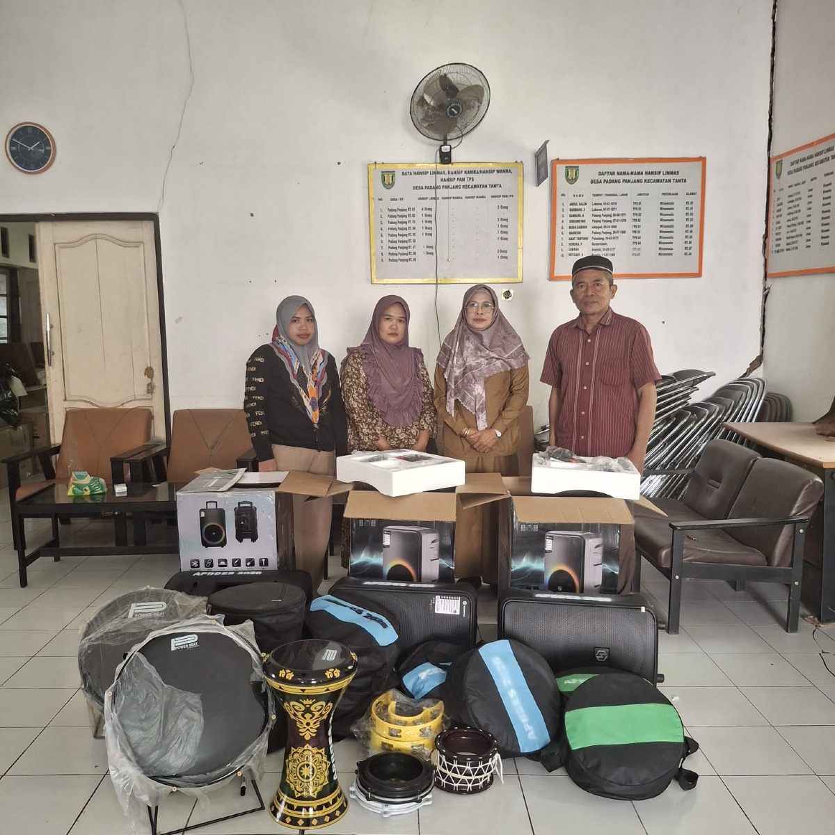Dukungan Seni Religi, Kelompok Habsyi Desa Padang Panjang Terima Bantuan Peralatan
