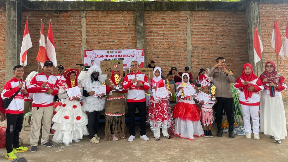 Peringati HUT RI Ke-81, Desa Kambitin Gelar Jalan Sehat dan Karnaval