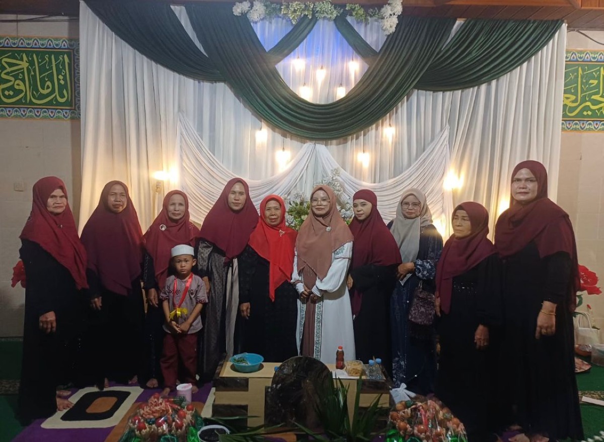 Peringatan Maulid Nabi Muhammad SAW di Masjid Darul Ubudiyah Berlangsung Khidmat dan Penuh Kebersamaan