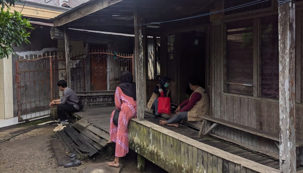 Mendukung Program Tabalong Pasti Sehat, Tim Home Care Puskesmas Hikun Lakukan Pemeriksaan Lansia dan Anak Stunting di Desa Juai