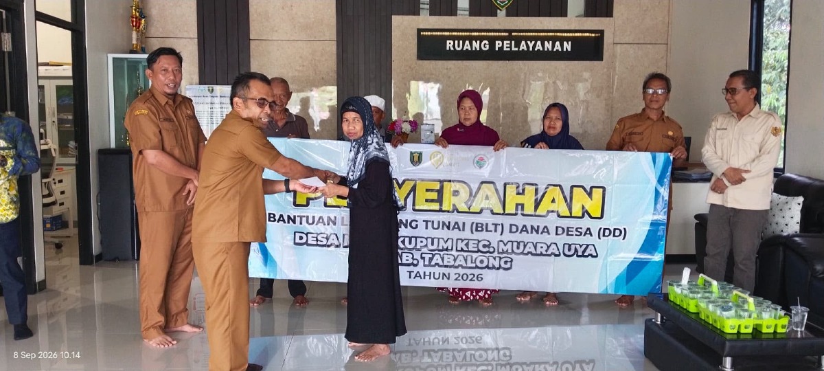 Pemerintah Desa Mangkupum Salurkan BLT DD Kepada 16 KPM