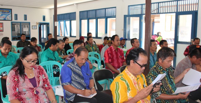 Penyuluhan Hukum Produk Hukum Tingkat Kecamatan di Kecamatan Upau