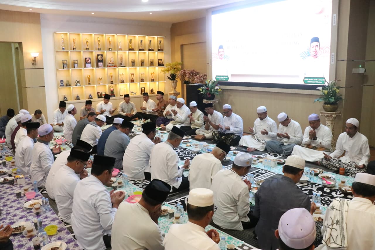 Pemkab Tabalong Gelar Buka Puasa Bersama Sekaligus Syukuran 1 Tahun Kepemimpinan Bupati - Wakil Bupati Tabalong 2025/2030