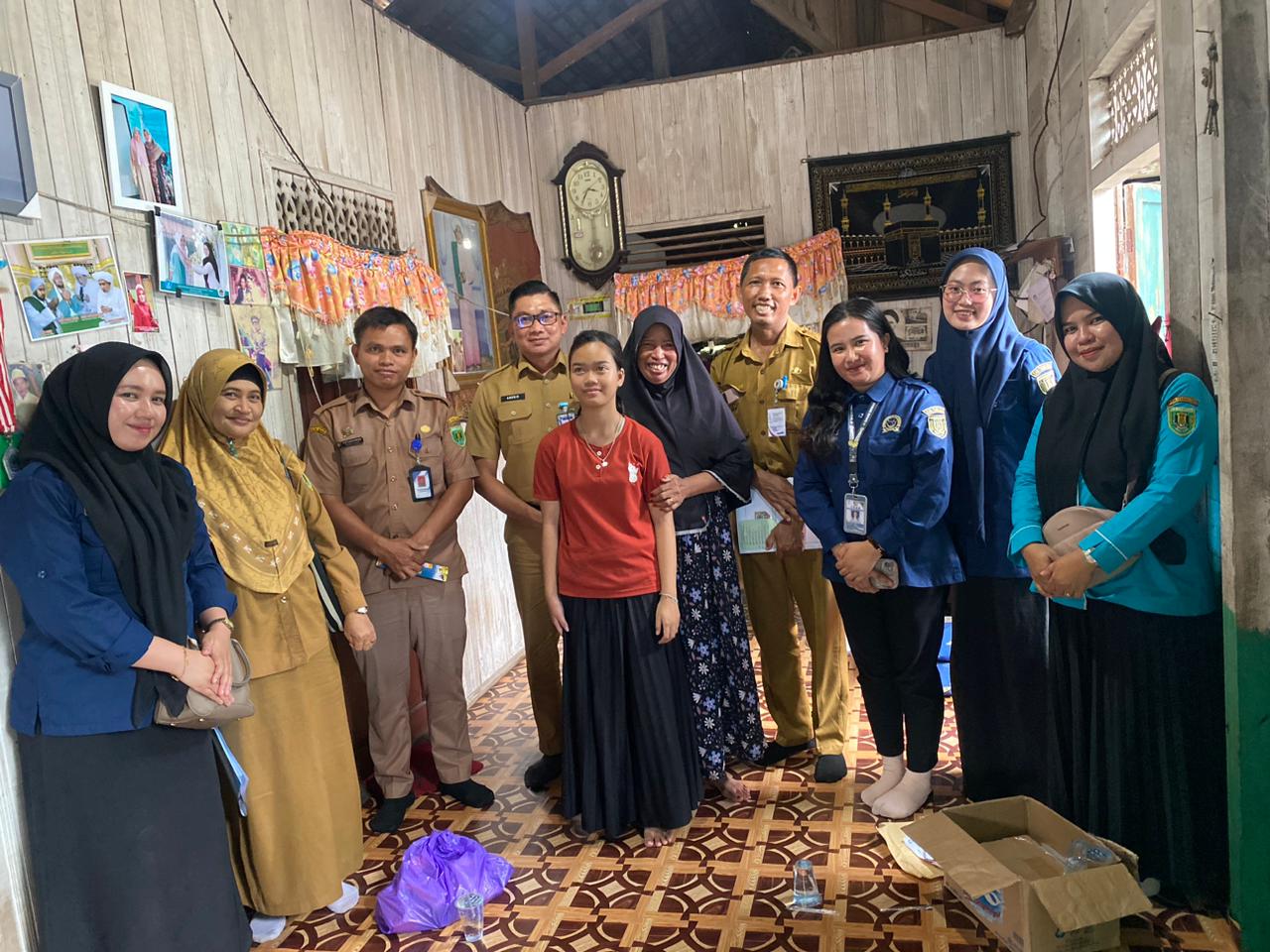PERKUAT REHABILITASI DISABILITAS, DINSOS P3AP2KB TABALONG DAMPINGI TIM PRSPDNF FAJAR HARAPAN LAKSANAKAN HOME VISIT