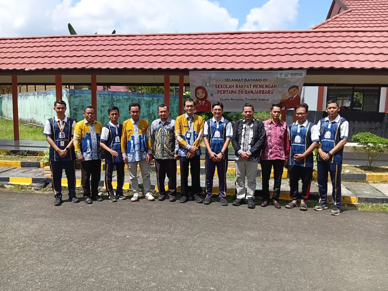 Dinsos P3AP2KB Kabupaten Tabalong Matangkan Konsep Sekolah Rakyat Lewat Kunjungan Kerja ke Banjarbaru