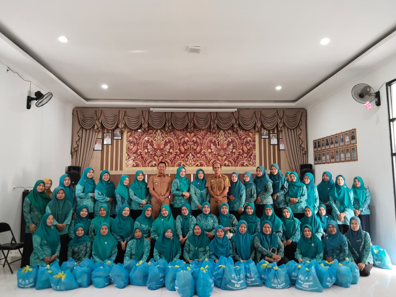 Pertemuan Rutin TP. PKK Kecamatan Dengan TP. PKK Desa serta Kelurahan Se Kecamatan Kelua
