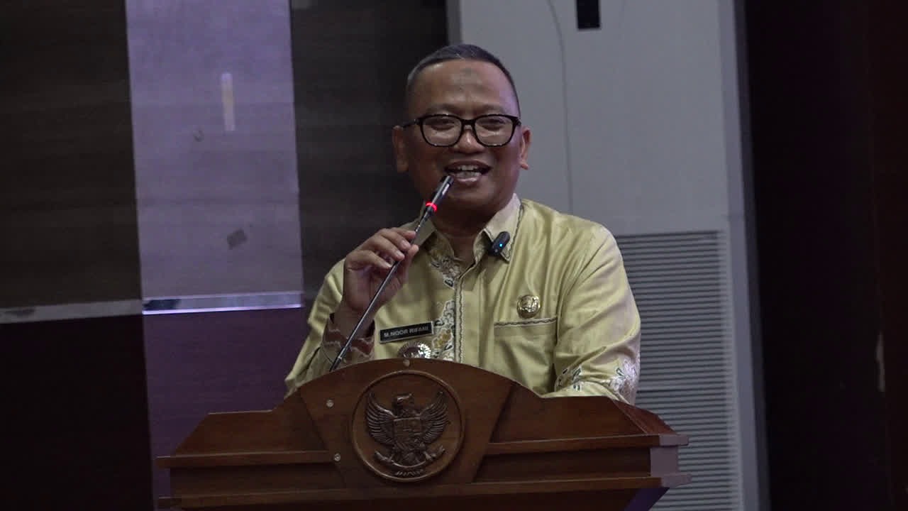 52 Calon Mahasiswa Tabalong Smart Teken Pakta Integritas, Bupati Tekankan Fokus Raih Masa Depan