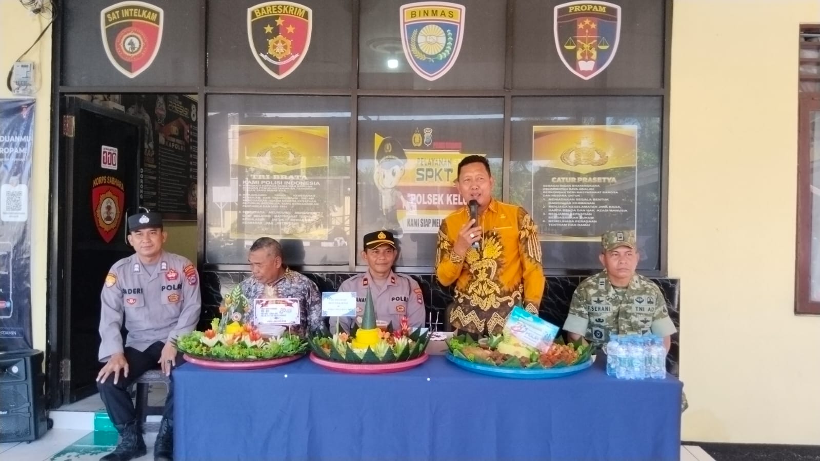 Menghadiri Acara Perayaan HUT Bayangkara ke 80 Tahun 2026 di Polsek Kelua