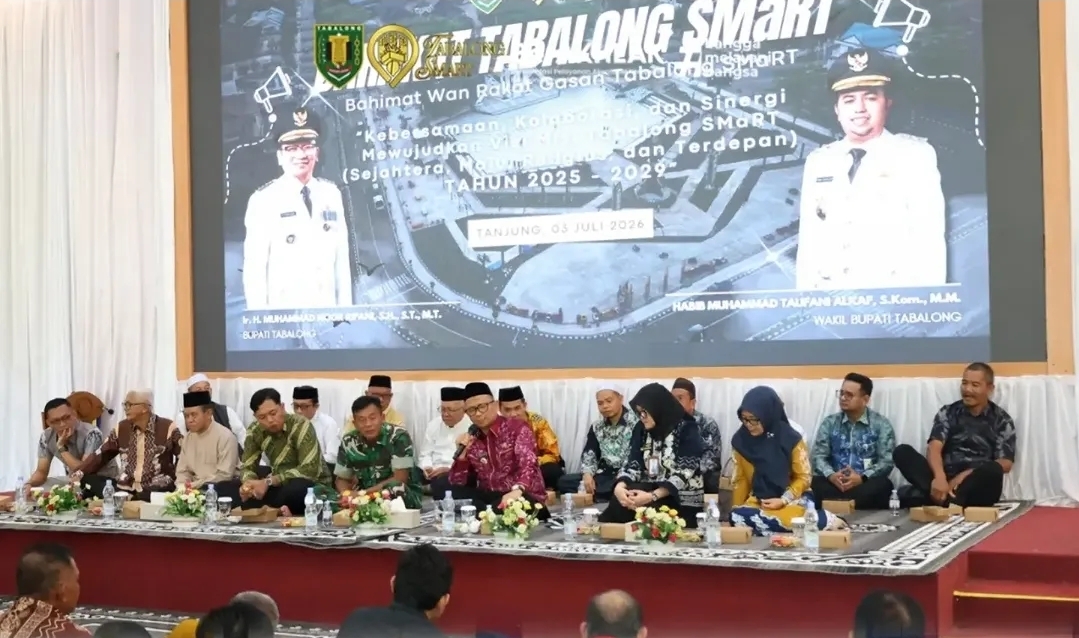 Bupati Tabalong Hadiri Barakat Tabalong SMaRT, Serap Aspirasi Masyarakat, dan Serahkan Bantuan Sosial