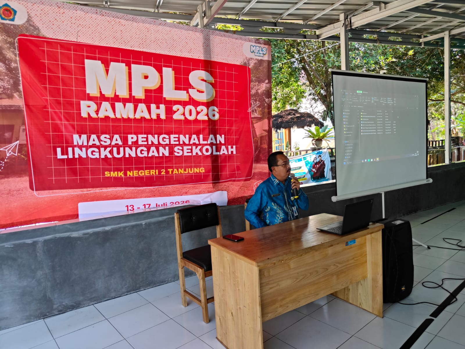 Disnaker Tabalong Berikan Wawasan Dunia Kerja kepada Siswa Baru SMKN 2 Tanjung dalam MPLS 2026