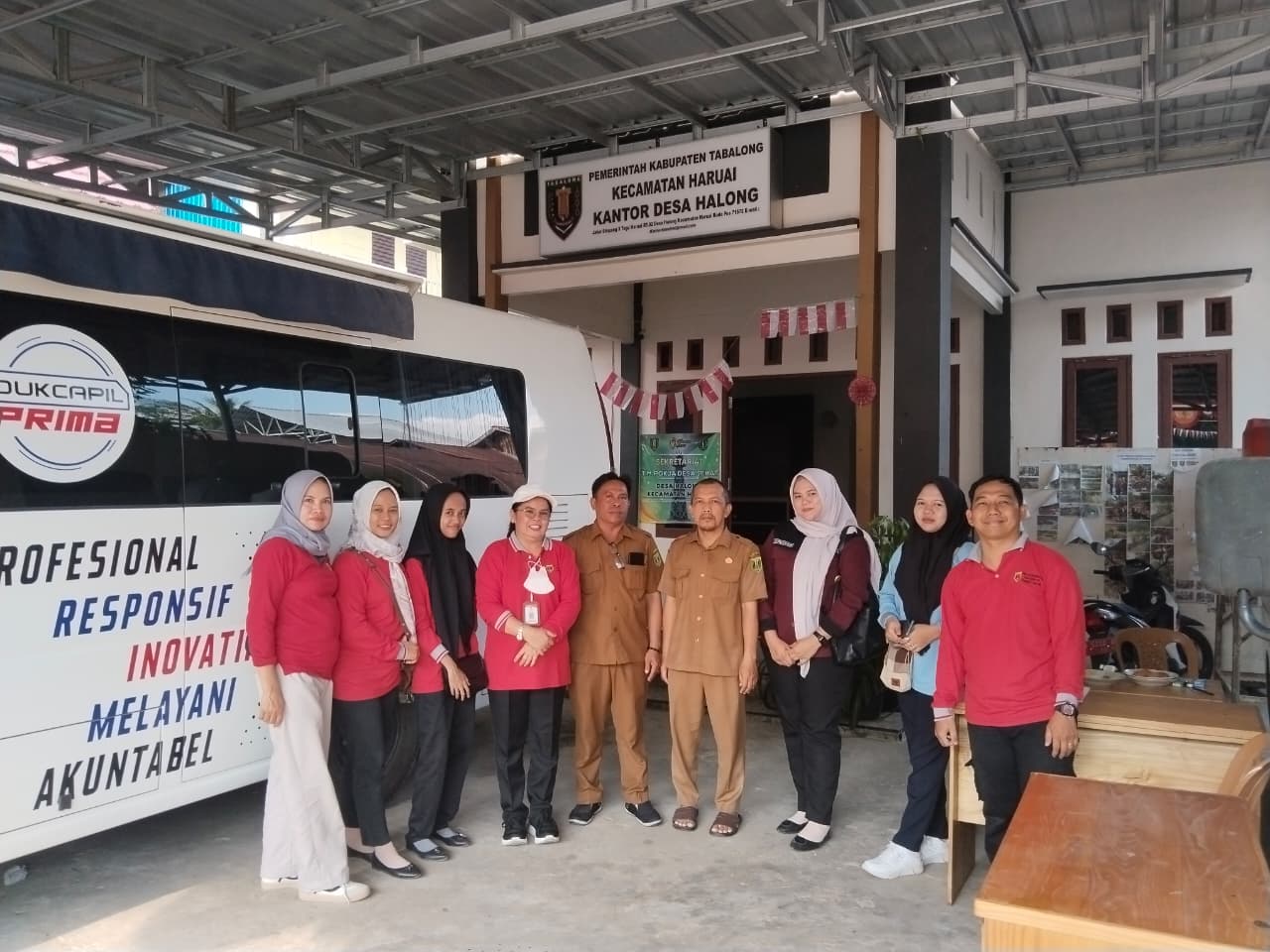 Jemput bola di Desa Halong, Kecamatan Haruai