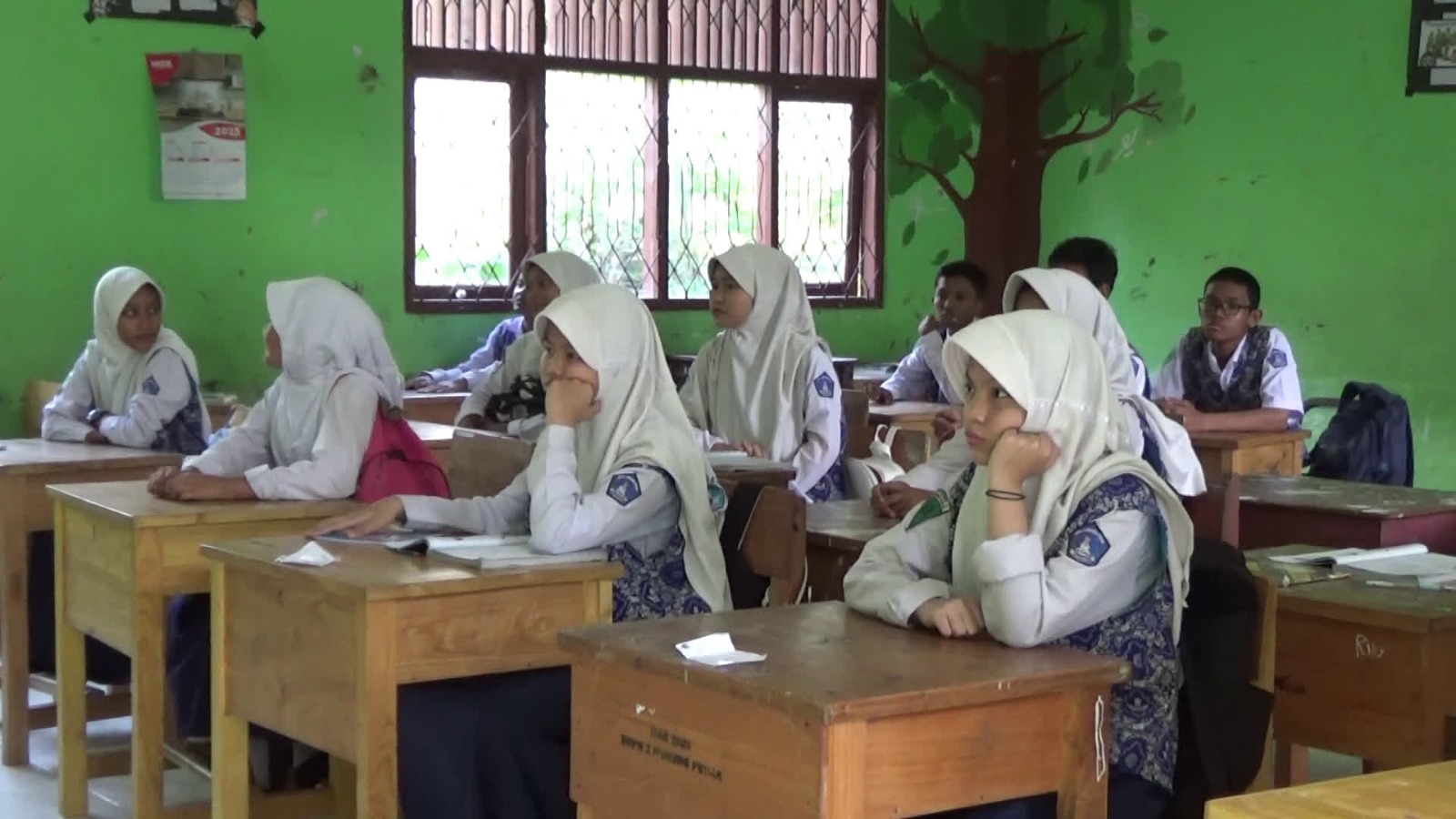 Oktober-November, Pemkab Tabalong Bagikan Seragam Sekolah Gratis bagi Pelajar TK hingga SMP