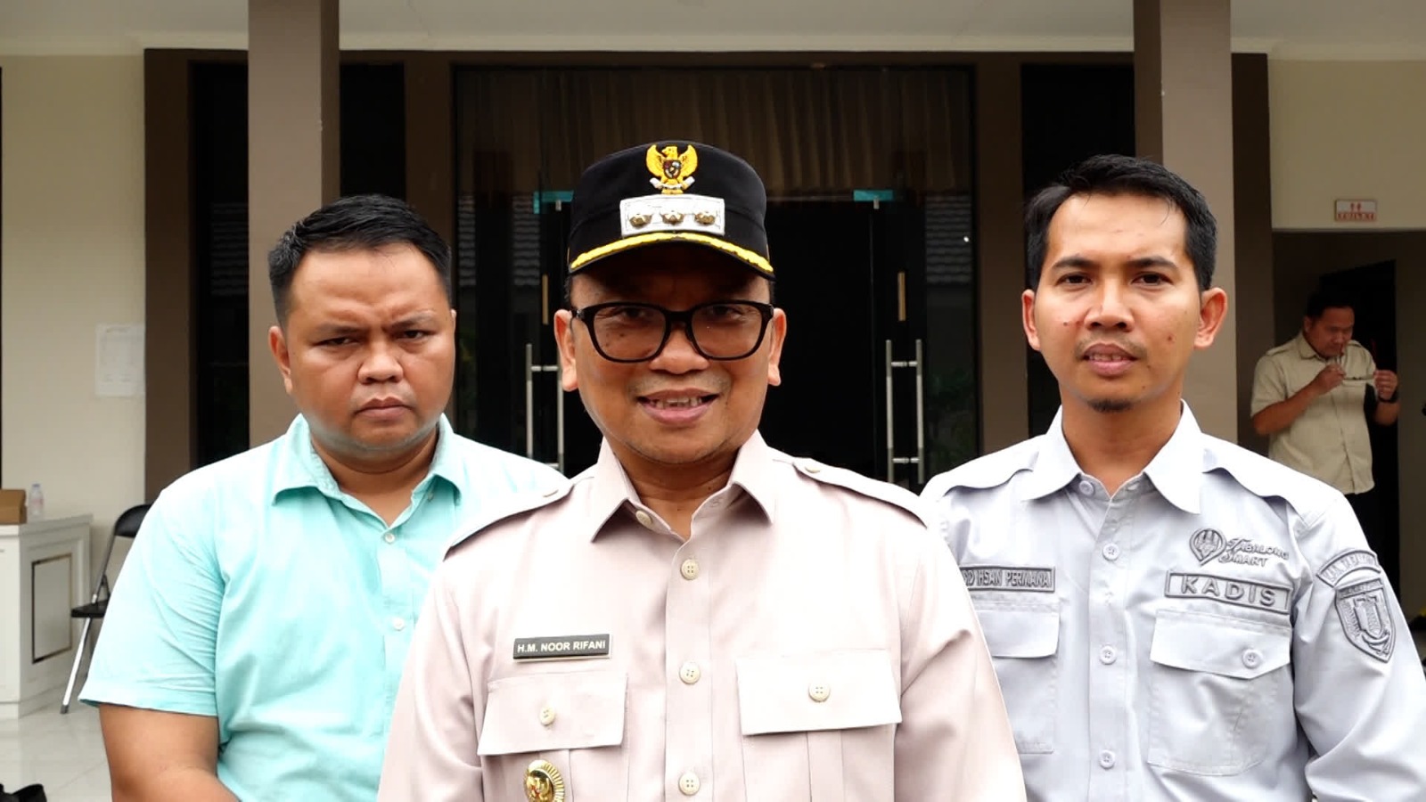 Pemkab Tabalong Bagi Seragam Gratis, Penjahit Lokal Dapat Order