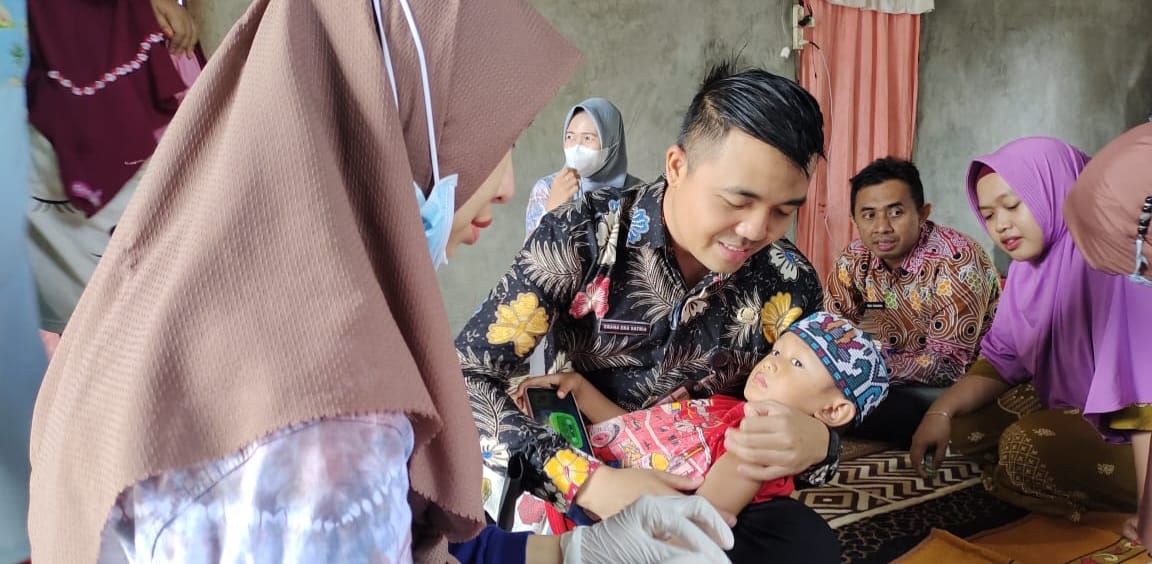 PELAKSANAAN IMUNISASI KEJAR DI KECAMATAN TANTA BERSAMA PUSKESMAS TANTA DAN 3 PILAR KECAMATAN TANTA DALAM RANGKA MELENGKAPI STATUS IMUNISASI ANAK YANG BELUM LENGKAP