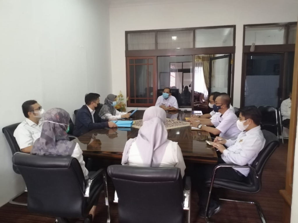 Exit metting BPK RI atas audit terinci LKPD TA 2020, bersama Sekretaris Daerah, Inspektur dan BPKAD Kab. Tabalong