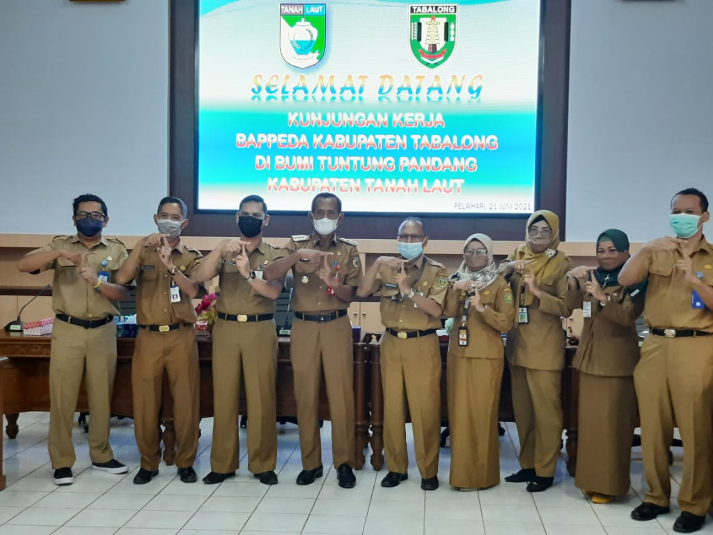 Bappeda Bersama Disporapar Kabupaten Tabalong Lakukan Kaji Studi Ke Kabupaten Tanah Laut Terkait Grand Design Kependudukan & Masterplan Pariwisata