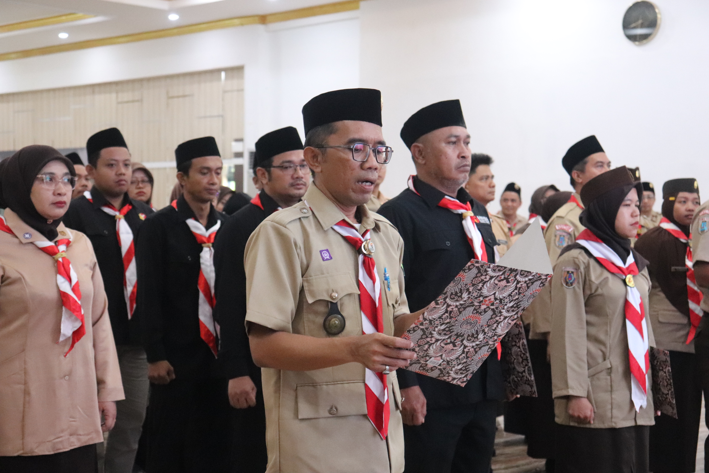 Ketua Kwarcab Tabalong Resmi Lantik Pengurus Saka Bakti Husada dan Jajaran Satuan Karya Masa Bakti 2025-2030