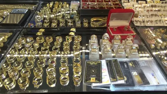 Harga Emas Melonjak Tajam, Minat Beli Masyarakat Tetap Tinggi
