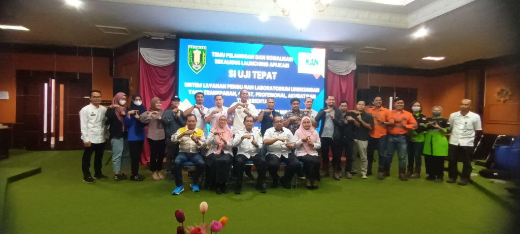 Temu Pelanggan UPTD. Laboratorium Lingkungan dan Sosialisasi Serta Launching Aplikasi Si UJI TEPAT.