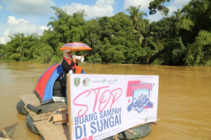 Bamasung Angkat Satu Ton Sampah dari Sungai Tabalong