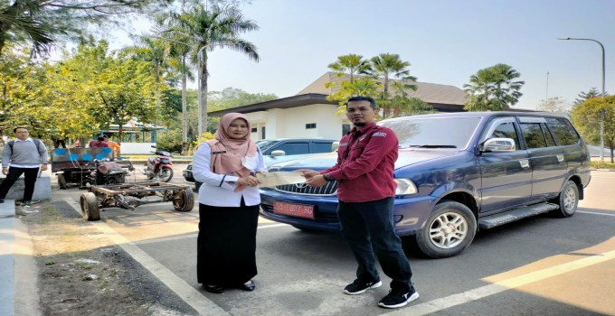 Inspektorat serahkan Aset Rusak/tidak Terpakai