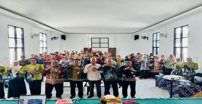 Sosialisasi Peraturan Perundang-undangan Pengelolaan Keuangan Desa bagi Kepala Desa dan Perangkatnya Se Kecamatan Kelua