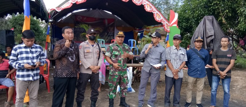 Acara Pengumuman Hasil Lomba Kebersihan Lingkungan Pada Kegiatan  Peringatan  HUT Proklamasi Kemerdekaan RI ke-77 di Trans Simpung Layung Desa Simpung Layung