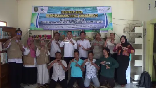 Pustaka Bisa Dorong Warga Argomulyo Budidaya Ikan Nila Sistem Bioflok Kolam Terpal