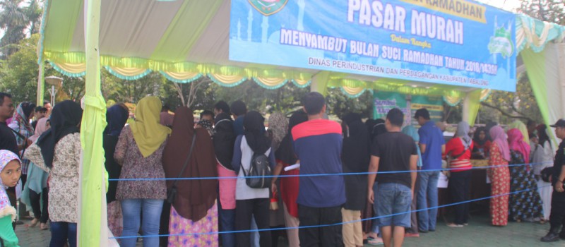 Pasar Murah di Taman Giat Kota Tanjung (Kec. Tanta)