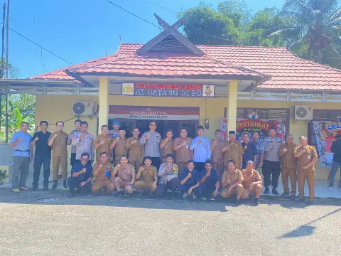 Syukuran dalam rangka Hari Bhayangkara ke-80 Tahun mengabdi POLRI untuk masyrakat di Polsek Muara Harus