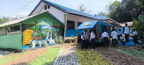 Perpustakaan Keliling DISPERSIP Tabalong Hadir di SMP Negeri 7 Haruai, Tumbuhkan Semangat Literasi Sejak Dini