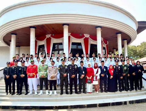 Pengibaran Bendera Sang Merah Putih