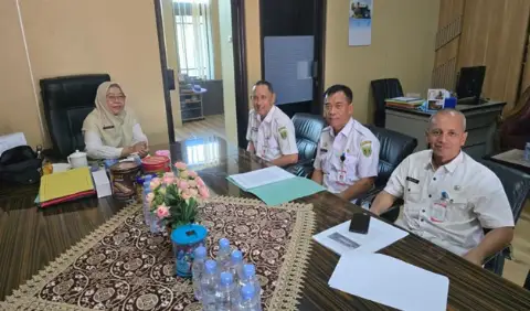 Konsultasi dengan Mentor dalam rangka ‘Pelaksanaan Implementasi Proyek Perubahan dan Persiapan Pembentukan Tim Efektif Strategi penyelenggaraan Ketertiban Umum dan Ketentraman Masyarakat Melalui Siner