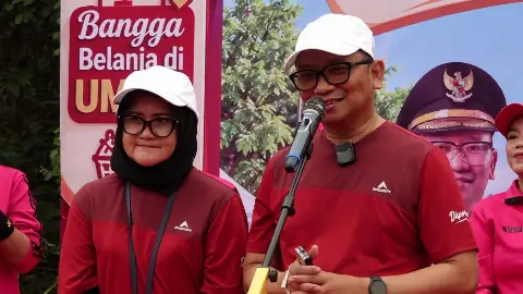 CFD Perdana Nan Sarunai, Ketua dan Wakil TP PKK Tabalong Ikut Berbaur Bersama Pengunjung