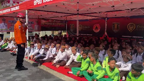 Siap Hadapi Bencana, Ratusan Siswa MIN 5 Tabalong Ikut Simulasi