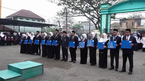 Puluhan Tahun Mengabdi! 46 ASN Kemenag Tabalong Terima Satyalancana