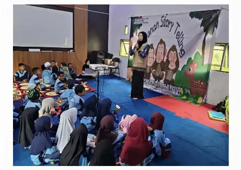 Dongeng Ceria Penuh Makna: Dispersip Tabalong Ajak Anak-anak TK Al Jannah Pugaan Cinta Membaca Sejak Dini