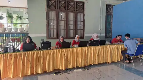  Jemput bola di Desa Kembang Kuning, Kecamatan Haruai
